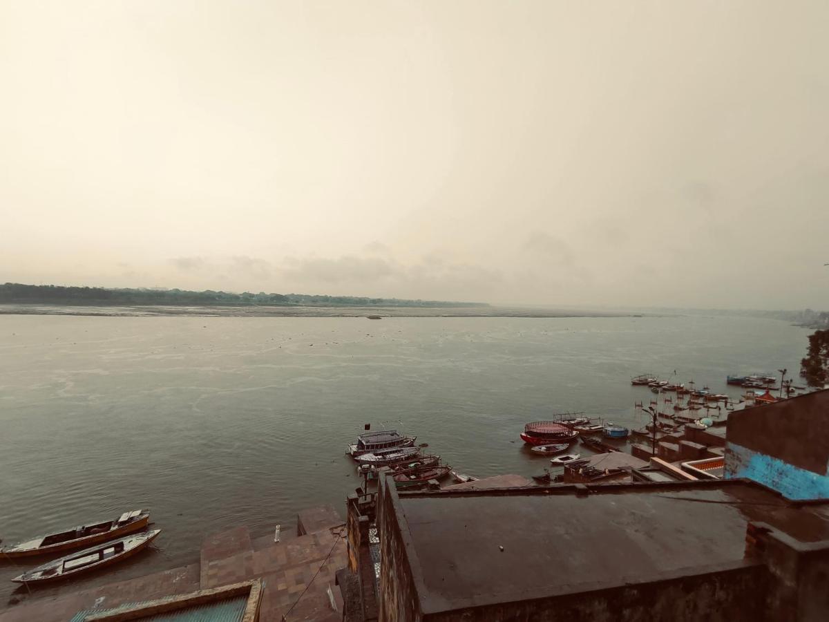 Tandon Lodge On The Ganga Ghat Homestay Varanasi Exterior foto